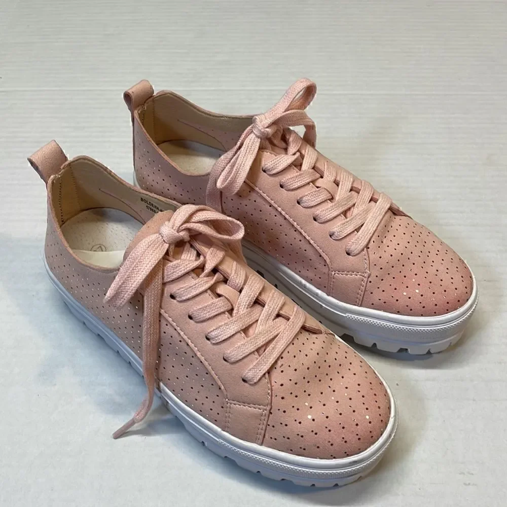 Patrizia by Spring step women’s casual ties shoe. Pastel pink. Size 6